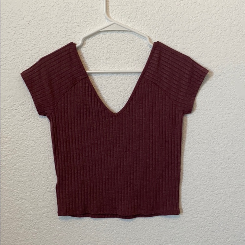 Burgundy top - Picture 2 of 2